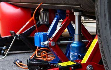 Какой домкрат лучше для легкового авто?