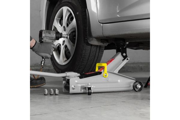 Гидравлический подкатной домкрат MATRIX MASTER 2 т, h подъема 135–355 мм 51020